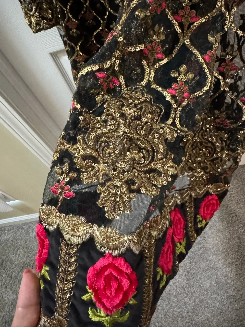 Zainab Hasan embroidered dress M - Picture 8 of 11